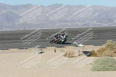 media/Oct-13-2025-Moto Forza (Mon) [[a66d839500]]/3-B Group/Session 2 (Bowl)/